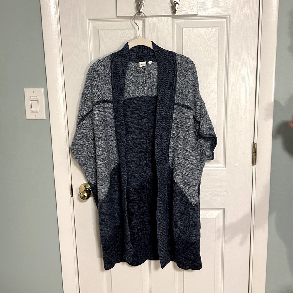 Gap knit blue sweater vest